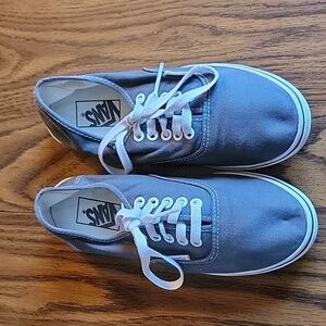 Size 7.5 Women-6 Mens Grey Lace Up Vans